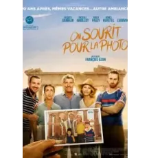 On sourit pour la photo (2022)