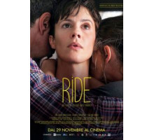 Она смеется (2018)